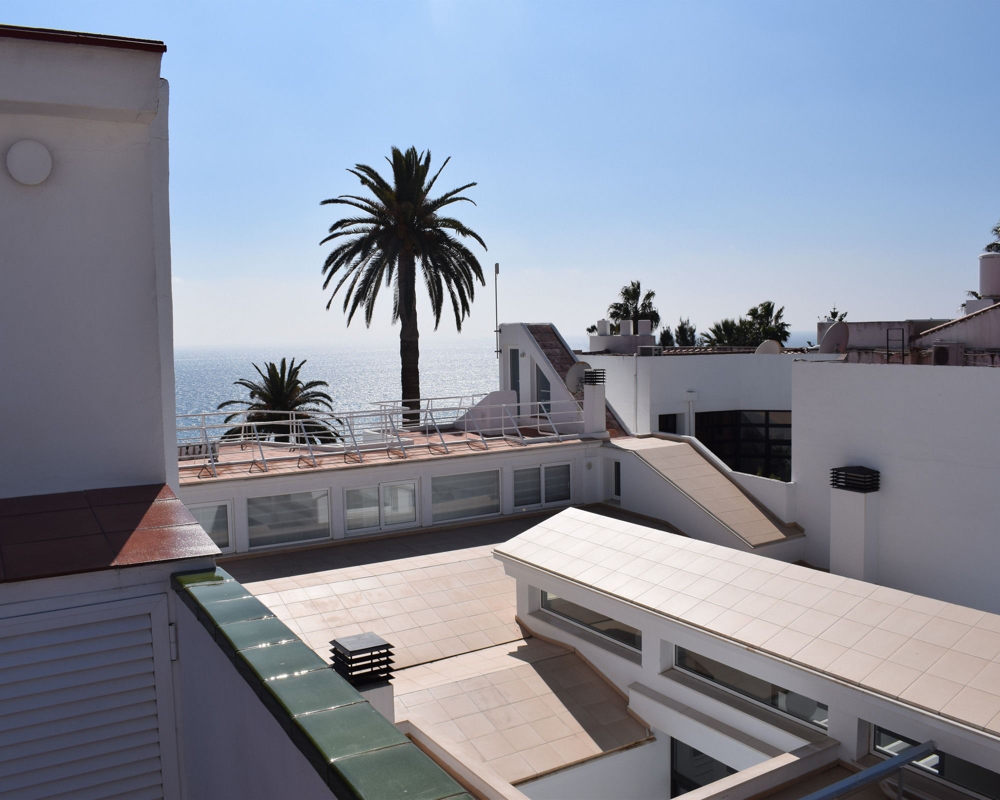 Carabeo 48 Apartman Nerja Kültér fotó